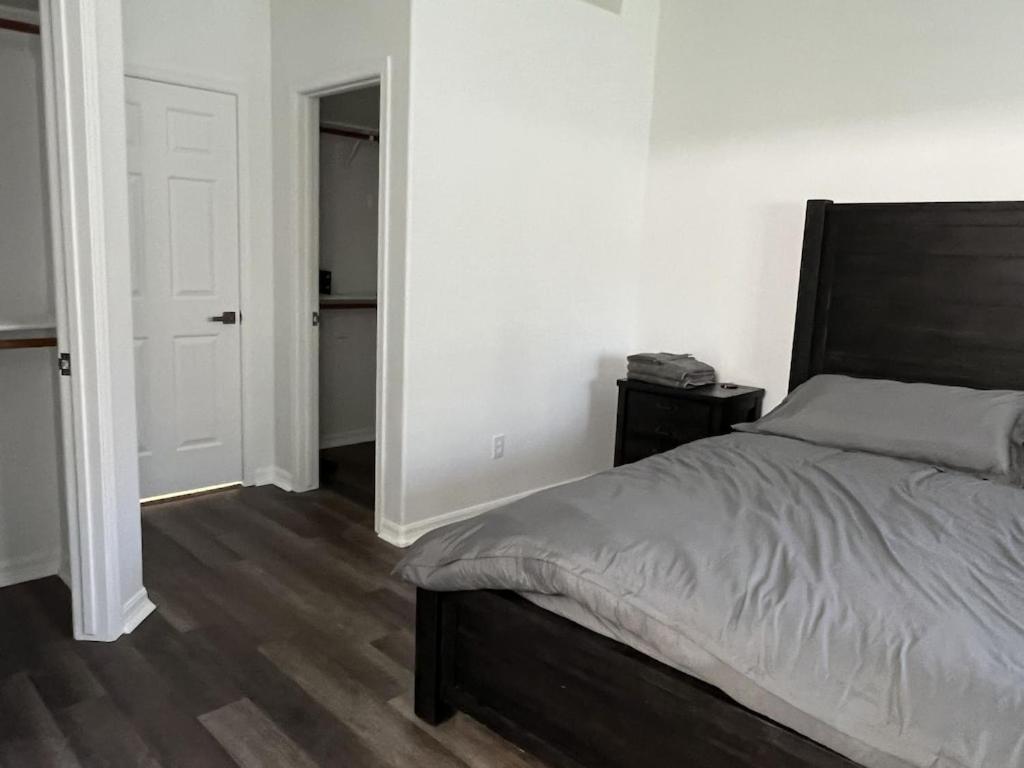 3 Bedroom 2 Bath Oasis In Cozy Neighborhood Apartamento Las Vegas